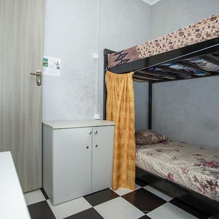 Hostel California Batumi Luaran gambar