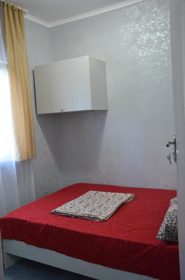 Hostel California Batumi Luaran gambar